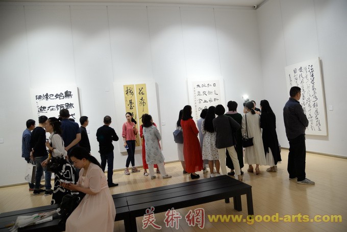 庆祝新中国成立70周年全国国展书法家提名展在汤湖美术馆展出