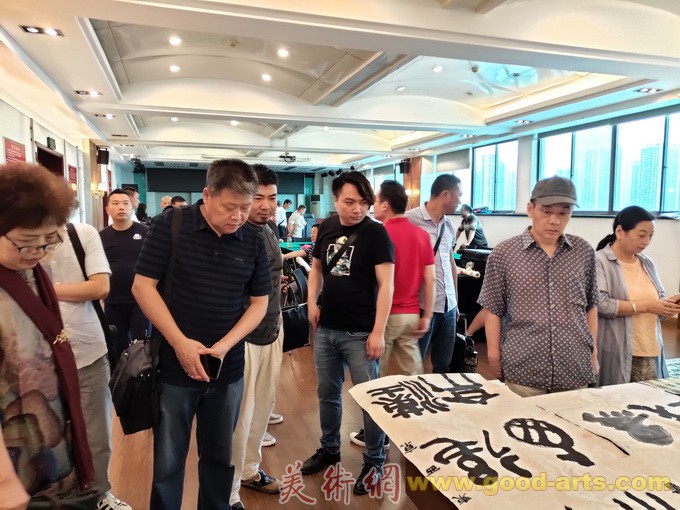 湖北省书协隶书委员会迎国展看稿会在省文联举行