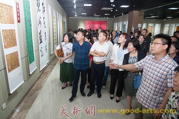 第二届山东省女书法家作品展在山东省文化馆开幕