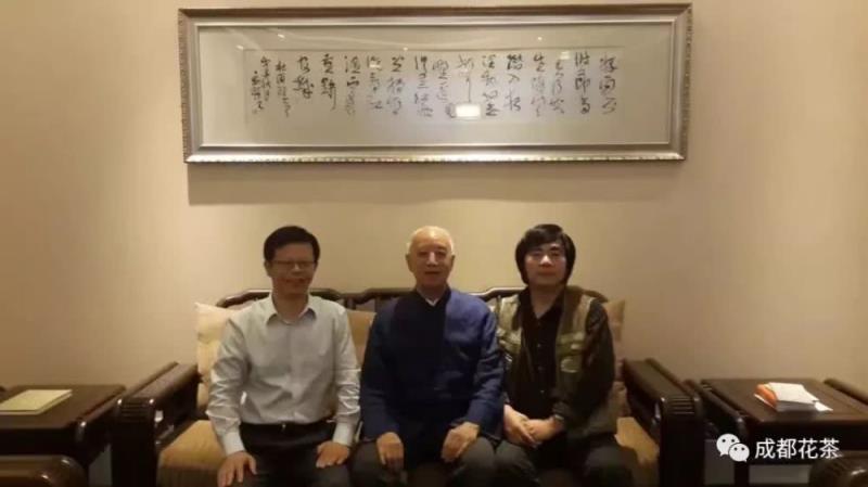 邓代昆：为成都花茶研究会会长林明先生书长卷“画茶一禅”并跋