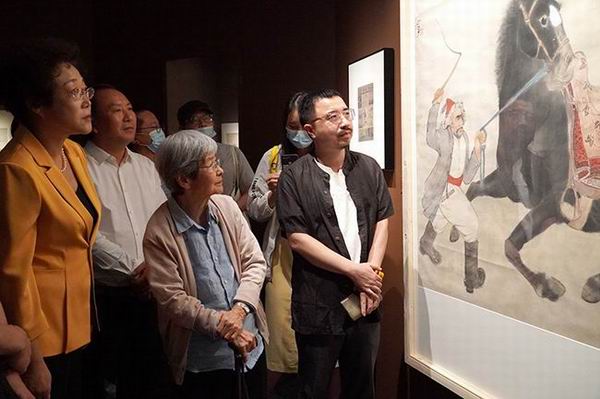 70多年前的“向远西行”，敦煌展关山月西行写生与临画