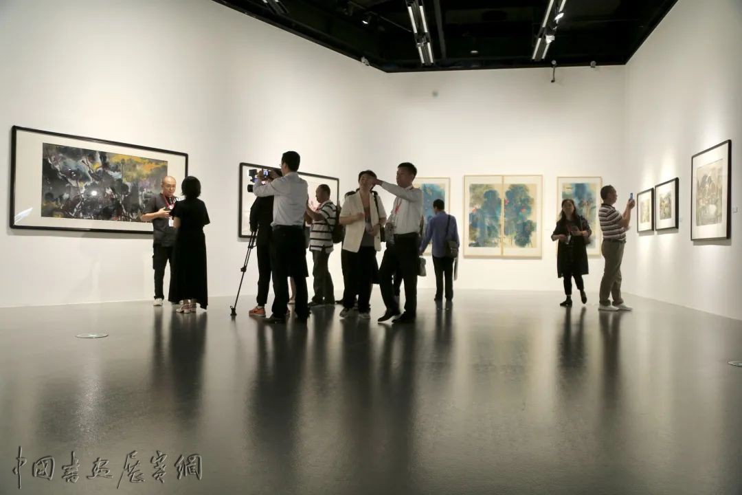 “中国泼彩画双年展”：展示泼彩画当下，探讨泼彩画文脉