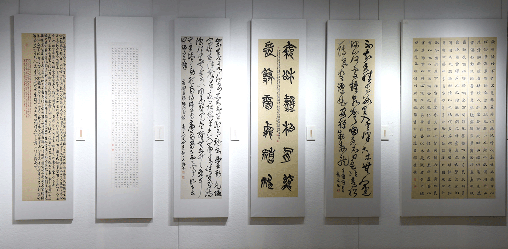 四川省首届老年书法篆刻作品展开幕式在遂宁市临仙阁书协创作基地隆重举行