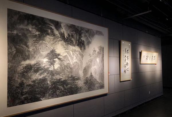 当宜兴紫砂与海上书画相遇，上海闵行展“翰墨金砂”