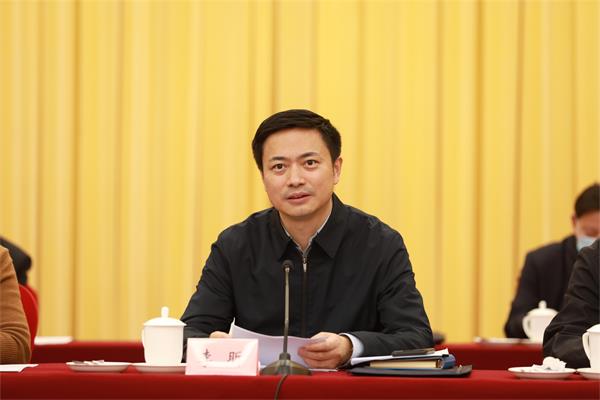 自身硬气才有公信力，以身作则才有感召力——中国书协分党组书记、驻会副主席李昕谈主席团与理事会成员如何履职