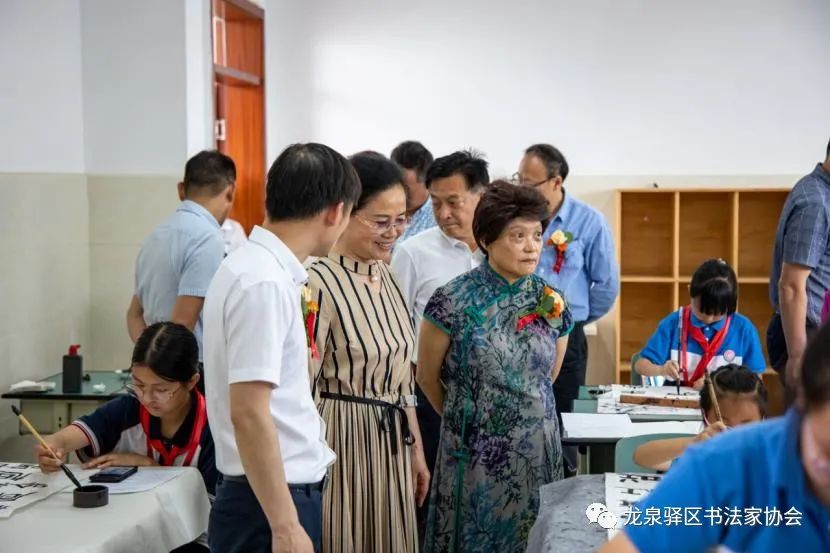 泼洒翰墨书党史 凝聚童心颂党恩  ——龙泉驿区“童心向党、辉煌百年”文轩杯中华经典书写暨青少年党史书法大赛系列活动圆满举行