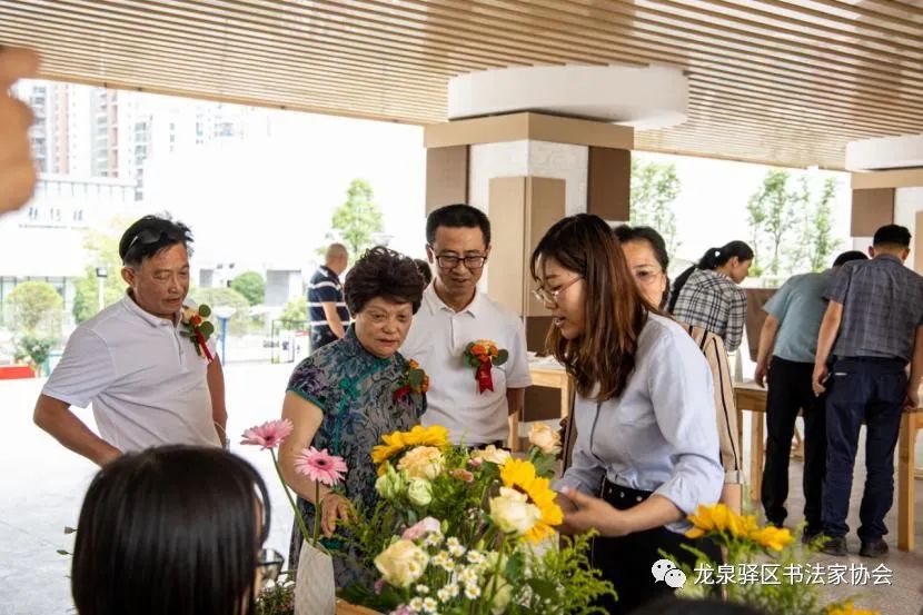 泼洒翰墨书党史 凝聚童心颂党恩  ——龙泉驿区“童心向党、辉煌百年”文轩杯中华经典书写暨青少年党史书法大赛系列活动圆满举行