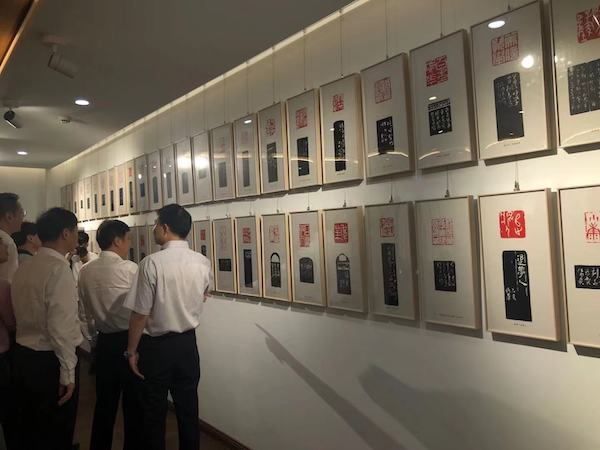 八旬名家吴颐人师生展：百余金石书画聚焦红色主题