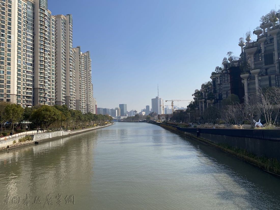 探访苏州河畔巨型“空中森林”，如山脉起伏于都市