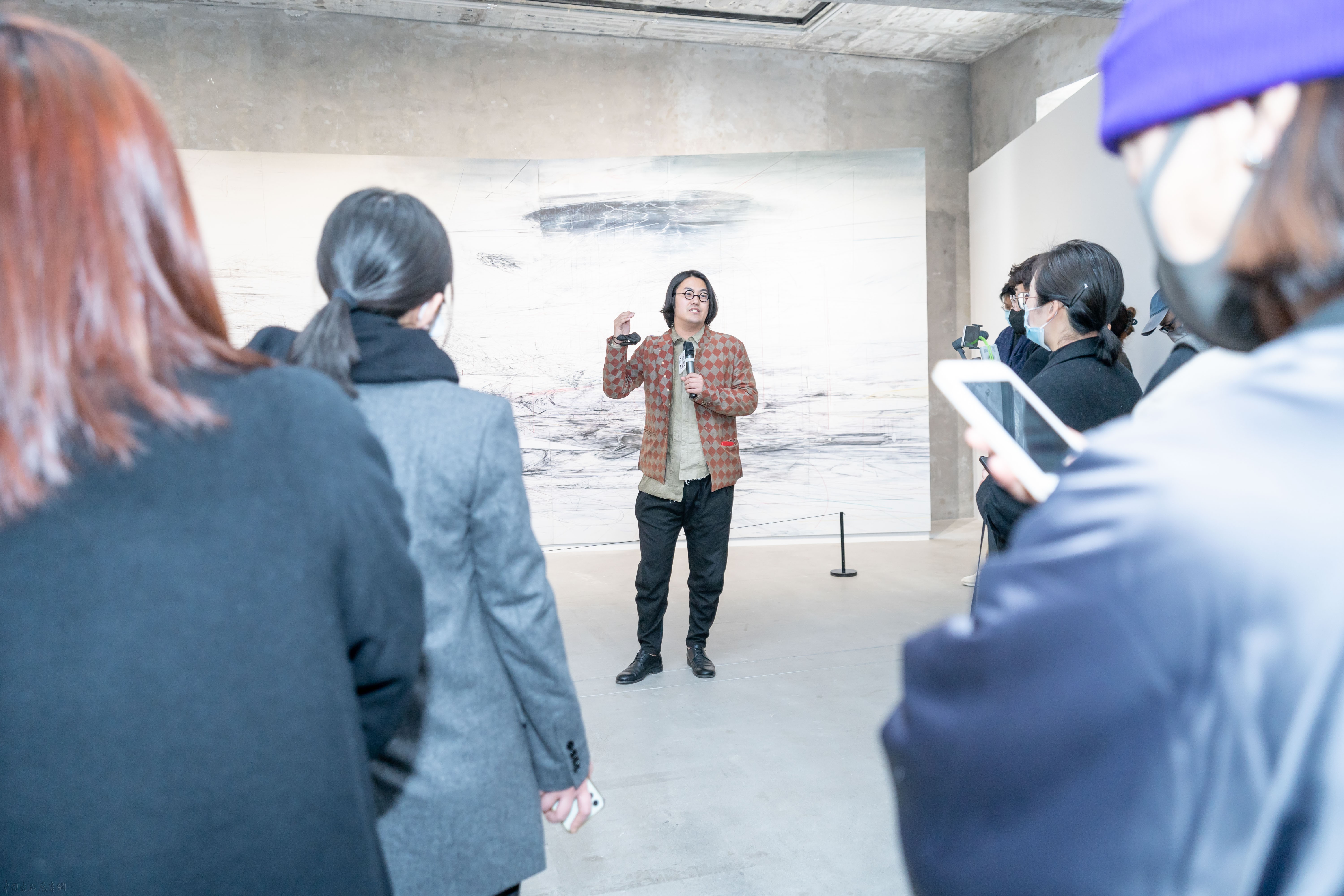 一周艺术人物｜JR绘写乌克兰女孩，普利兹克奖得主新作动工