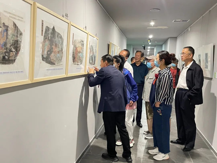 “第七届全国青年美术作品展览” 巡展在青海西宁开幕