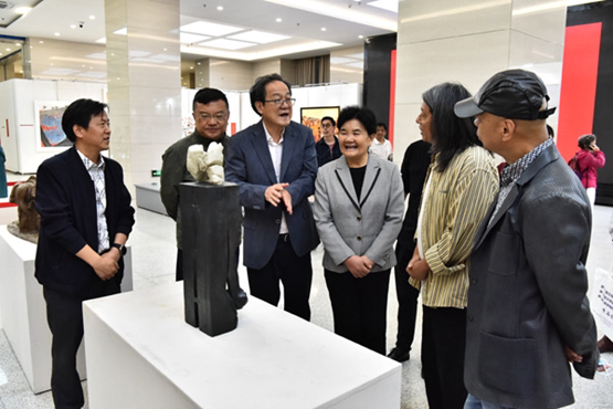 笔墨随时代  丹青显精神——第十五届云南省美术作品展、第十五届云南省书法作品展、第九届云南省摄影艺术作品展在昆开幕